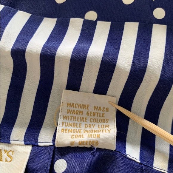 Victoria’s Secret Robe One Size. Fits All - Picture 7 of 8